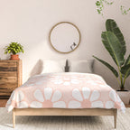 Cheerful Retro Daisy Floral Pattern in Pale Pastel Blush Pink Comforter Gallery Image 3