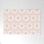 Cheerful Retro Daisy Floral Pattern in Pale Pastel Blush Pink Welcome Mat Gallery Image 1