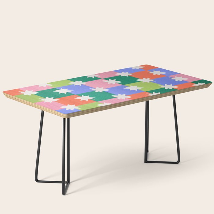 Checkered holiday pattern with stars Coffee Table Gallery Image 1