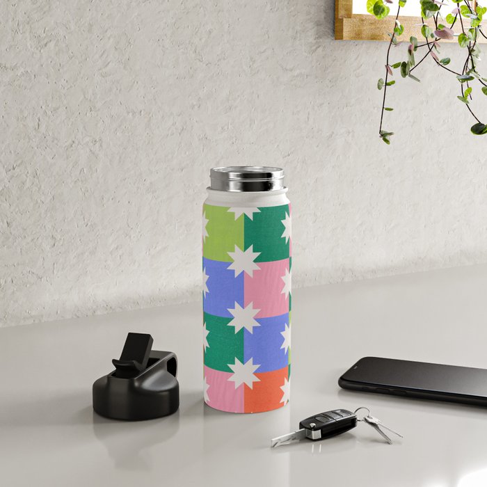 Checkered holiday pattern with stars Water Bottle Gallery Image 4