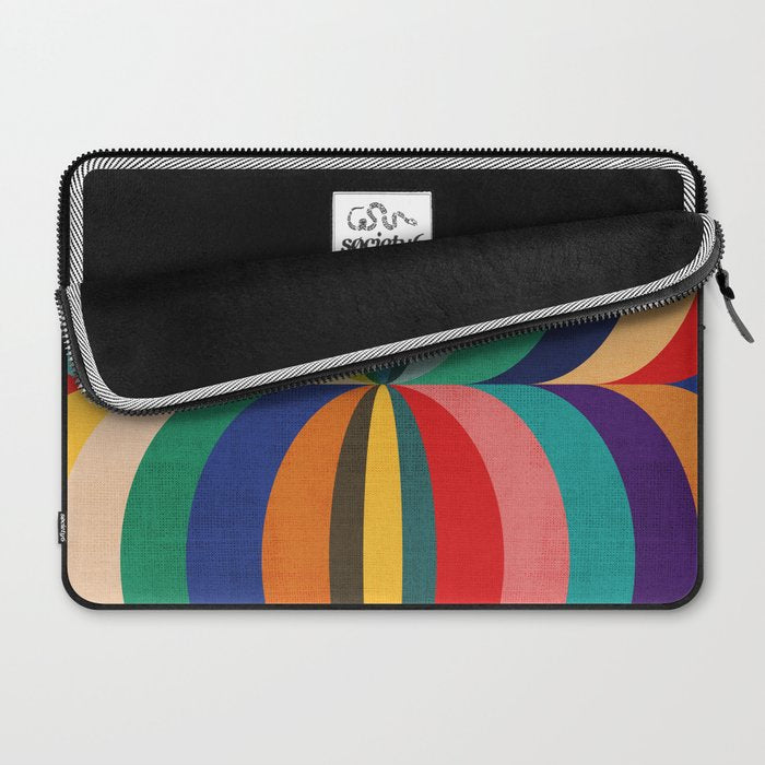 Full of love Laptop Sleeve Gallery Image 2