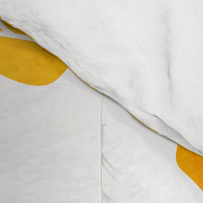 Puakenikeni lei art on white Comforter Gallery Image 4