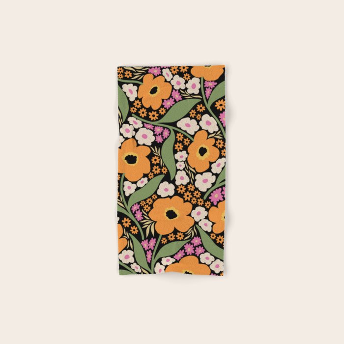 Floral pattern III Bath Towel Gallery Image 1