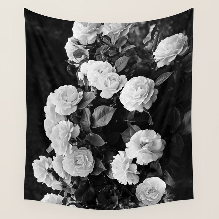 Black And White Roses Wall Tapestry Gallery Image 4