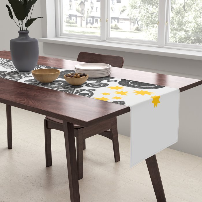 Green lapse Table Runner Gallery Image 2