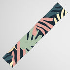 Abstract organic nature plant leaf art pattern Table Runner Gallery Image 3
