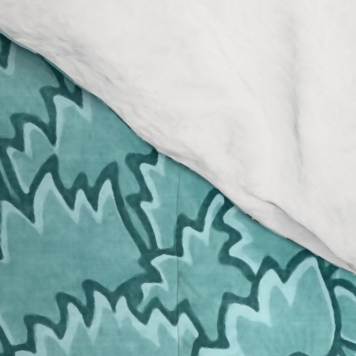 William Morris "Cray" 8. turquoise Comforter Gallery Image 4