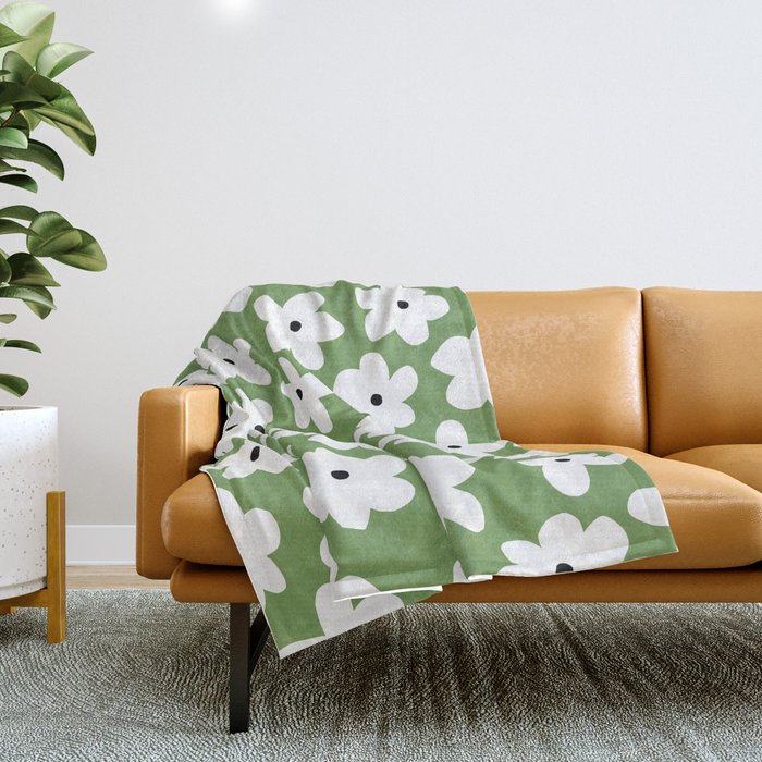Daisy field - green Throw Blanket Gallery Image 1