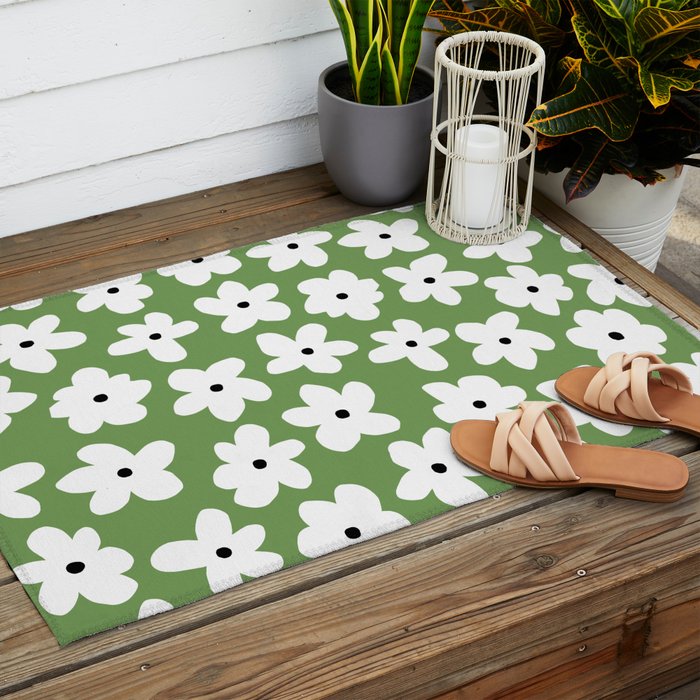 Daisy field - green Outdoor Rug Gallery Image 2