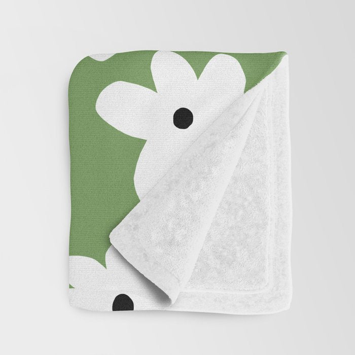 Daisy field - green Throw Blanket Gallery Image 3