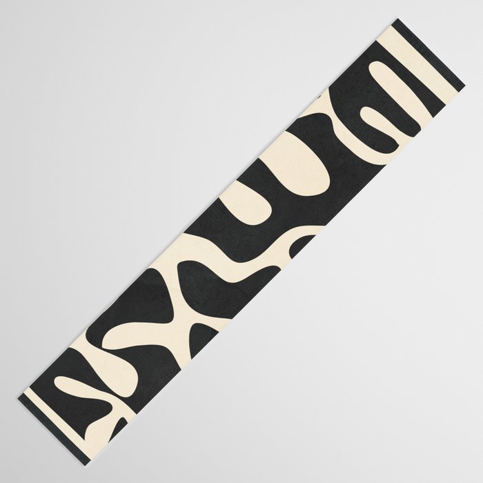 Minimalist Abstract Leaves 1 Table Runner Gallery Image 3