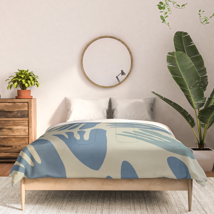 Big Cutouts Papier Découpé Abstract Pattern in Vintage Blue and Beige  Comforter Gallery Image 3