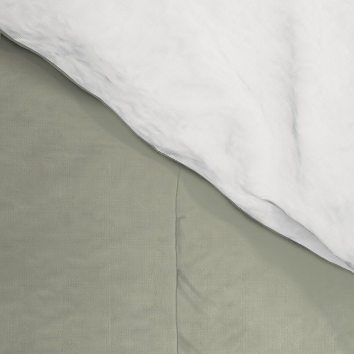 Wink (Green) Comforter Gallery Image 4