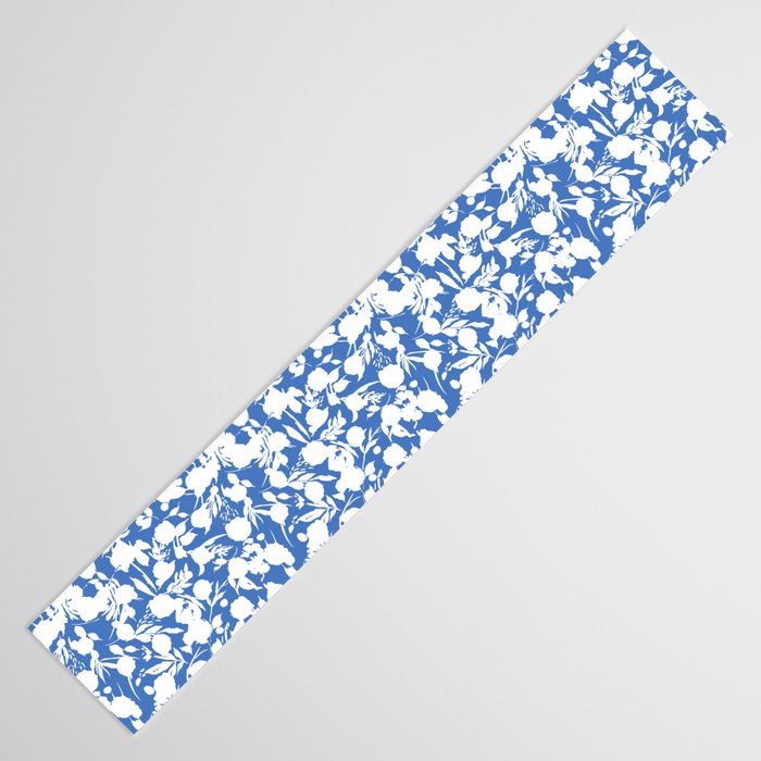 Floral Simplistic Silhouettes B Table Runner Gallery Image 3