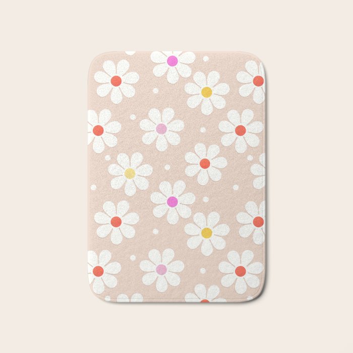 Seventies Daisies Pattern Bath Mat Gallery Image 1