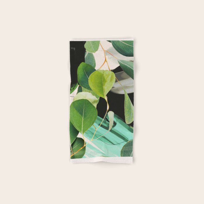 Abstract Botanical 4 Bath Towel Gallery Image 1