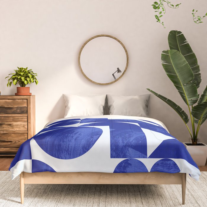 blue hues geometric Comforter Gallery Image 3