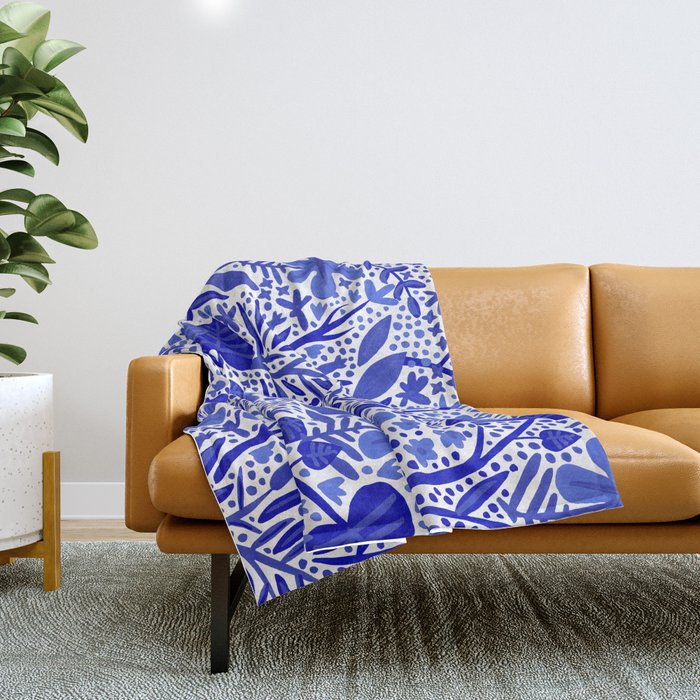 Blue Garden Throw Blanket Gallery Image 1