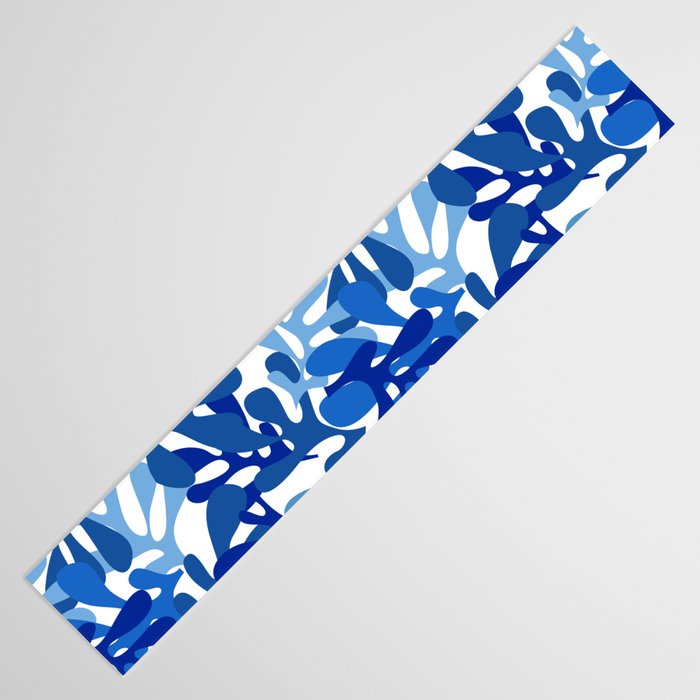 Abstract organic plant leaf shape pattern Table Runner Gallery Image 3