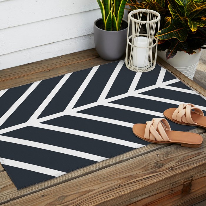 Leaf Black Outdoor Rug Gallery Image 2