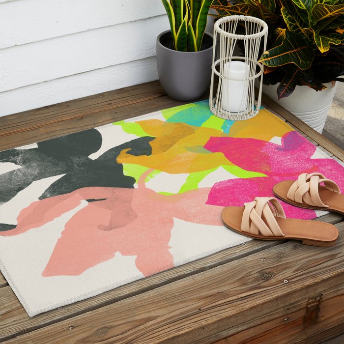 lily 73 Outdoor Rug Gallery Image 2