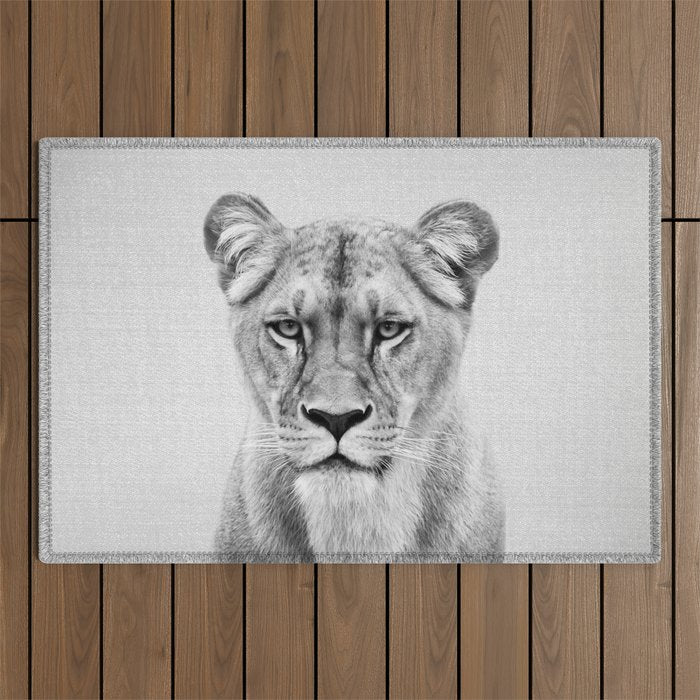 Lioness - Black & White Outdoor Rug Gallery Image 1