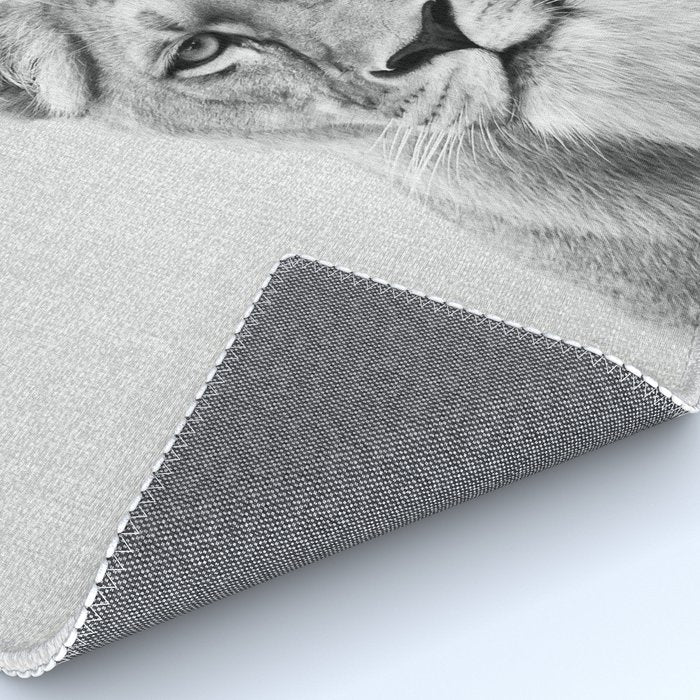 Lioness - Black & White Rug Gallery Image 4