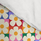 Mod Daisies  Comforter Gallery Image 4