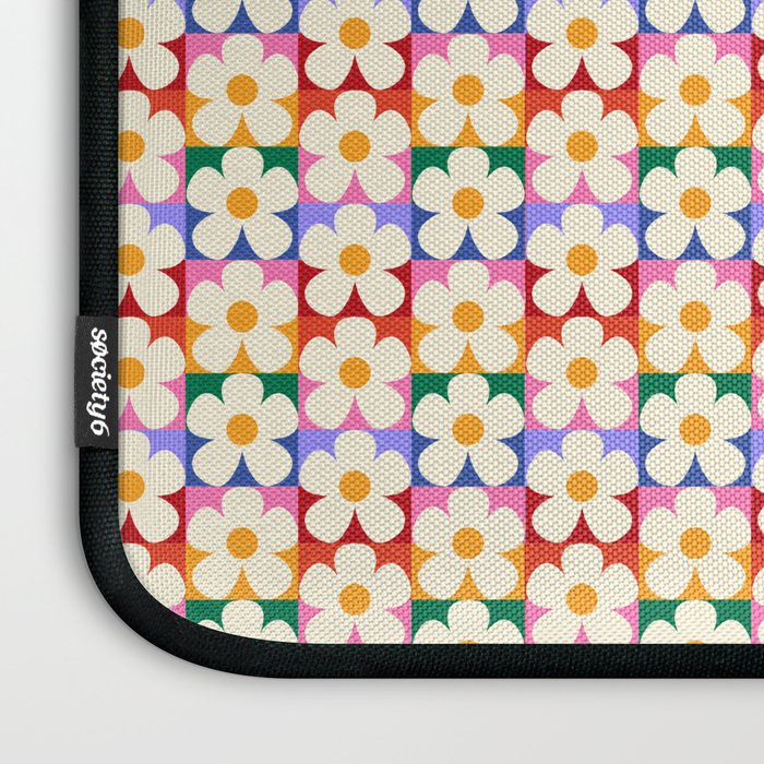 Mod Daisies  Laptop Sleeve Gallery Image 3