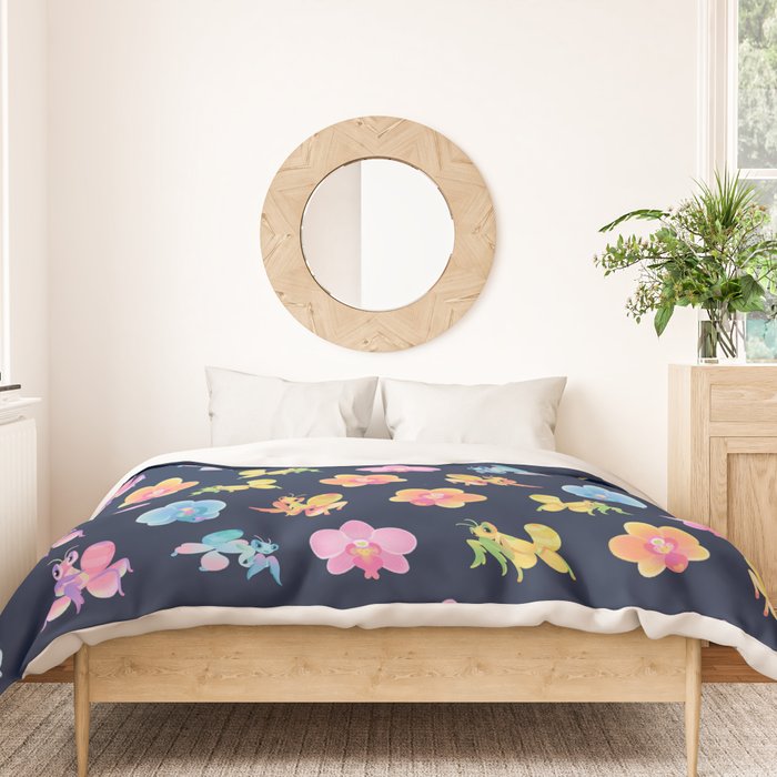 Orchid mantis - Dark Duvet Cover Gallery Image 3