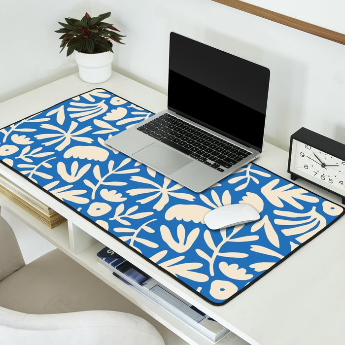 Organic nature flower shape art pattern Desk Mat Gallery Image 2