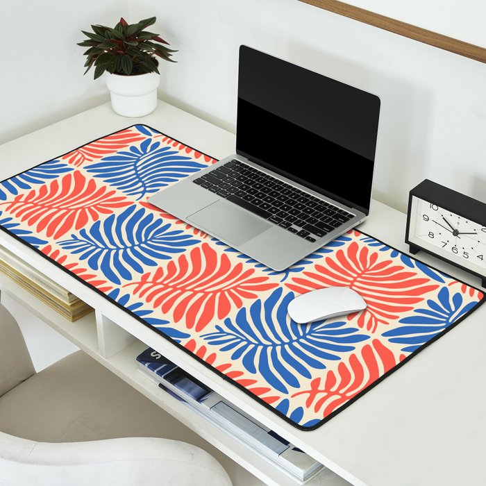 Abstract organic nature plant leaf pattern Desk Mat Gallery Image 2