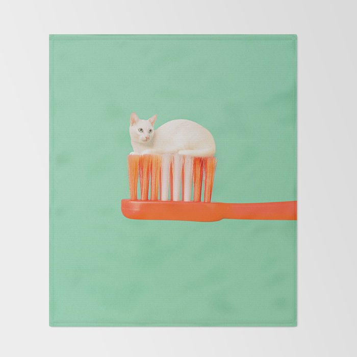 Toothpaste Cat Throw Blanket Gallery Image 2