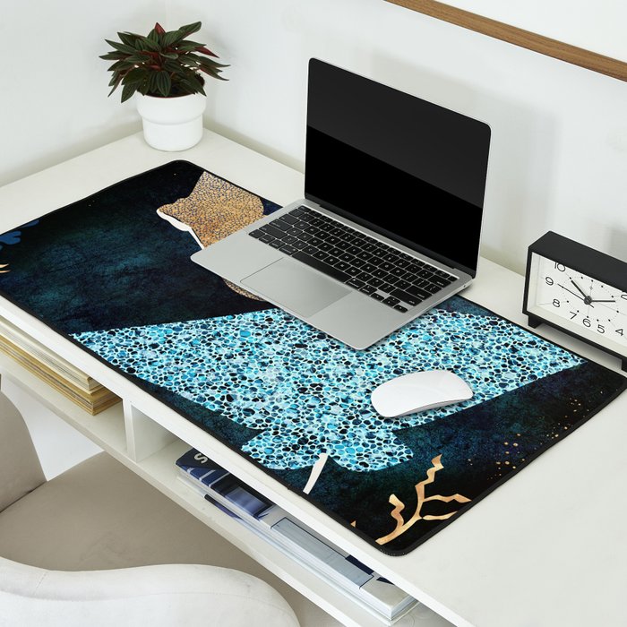 Metallic Stingray II Desk Mat Gallery Image 2
