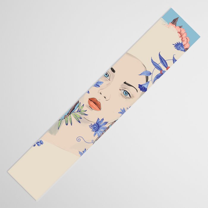 Blooming 26 Table Runner Gallery Image 3