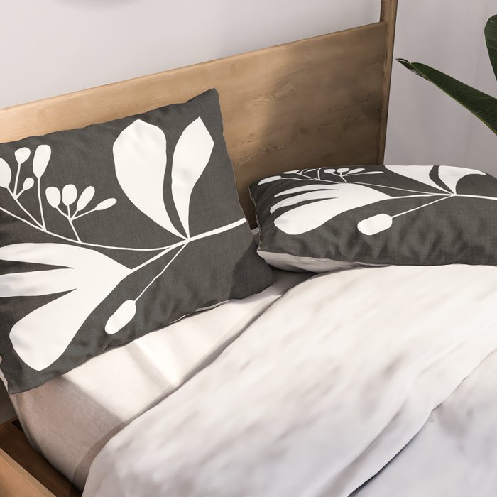 Windy Berry ii Pillow Sham Gallery Image 2