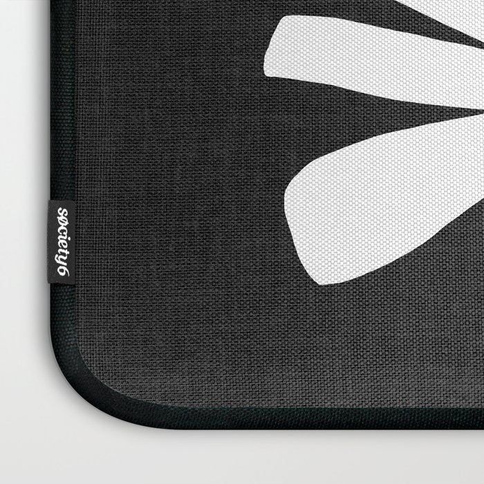 Windy Berry ii Laptop Sleeve Gallery Image 3