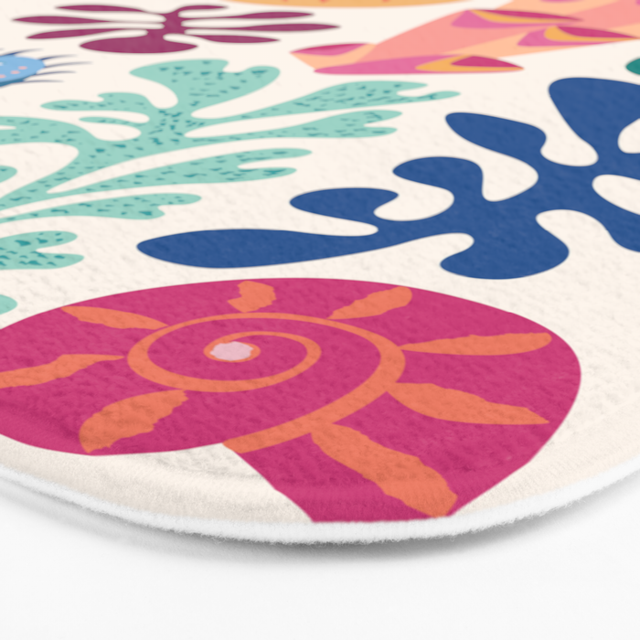 Modern Coral Pattern Bath Mat Gallery Image 3