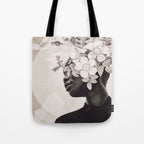 In Bloom 15 Tote Bag Gallery Image 1