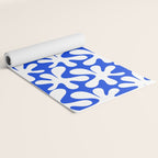 Bold Blue and White Funky Amoeba Dance Pattern Yoga Mat Gallery Image 2