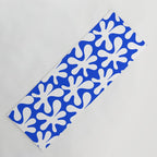 Bold Blue and White Funky Amoeba Dance Pattern Yoga Mat Gallery Image 1