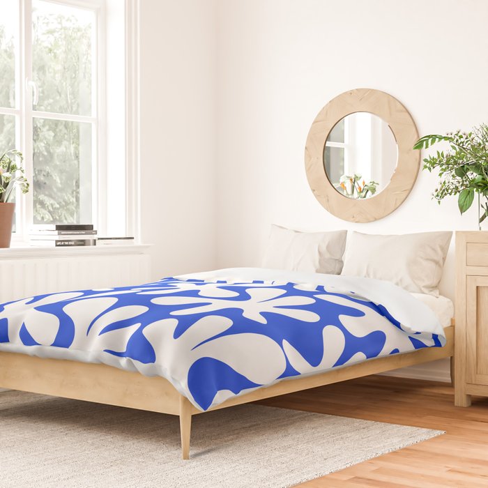 Bold Blue and White Funky Amoeba Dance Pattern Duvet Cover Gallery Image 2