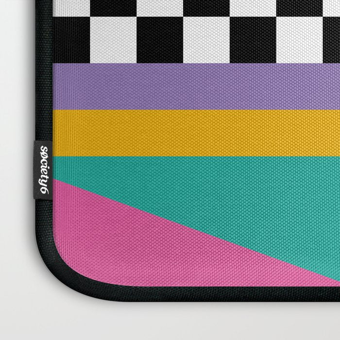 Checkered pattern grid / Vintage 80s / Retro 90s Laptop Sleeve Gallery Image 3