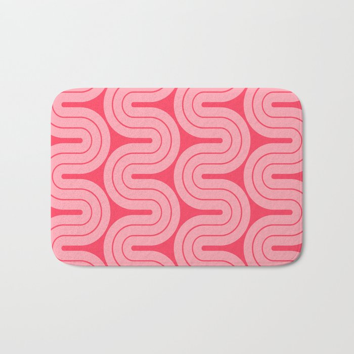 70s Throwback Wavy Stripes Pattern Bath Mat Gallery Image 1