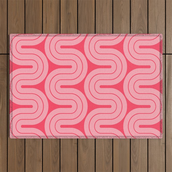 70s Throwback Wavy Stripes Pattern Outdoor Rug Gallery Image 1