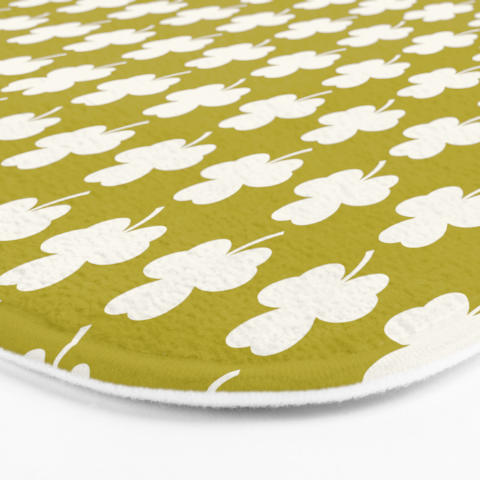 Clovers XX Chartreuse Botanical Pattern Bath Mat Gallery Image 3
