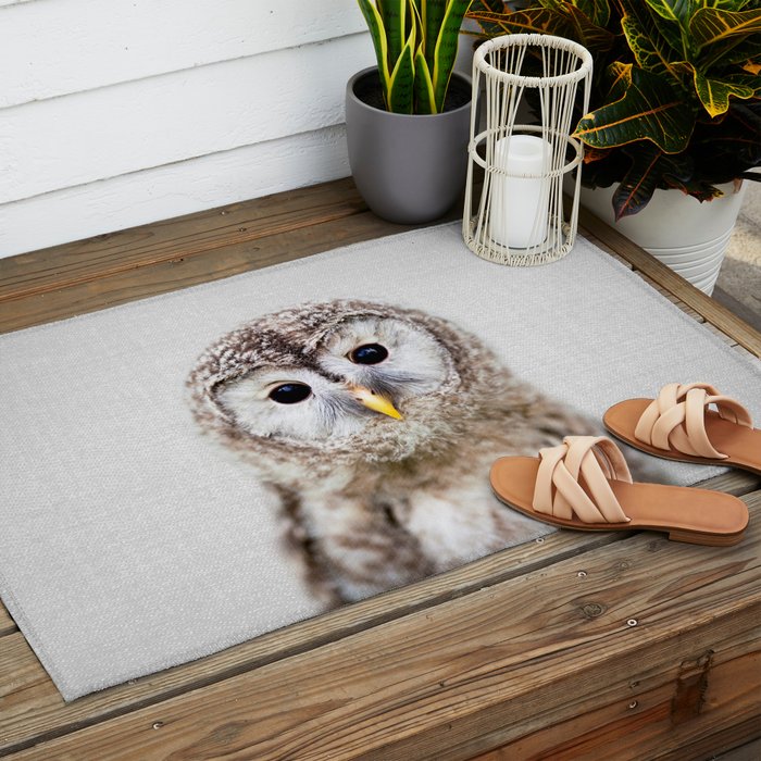 Baby Owl - Colorful Outdoor Rug Gallery Image 2