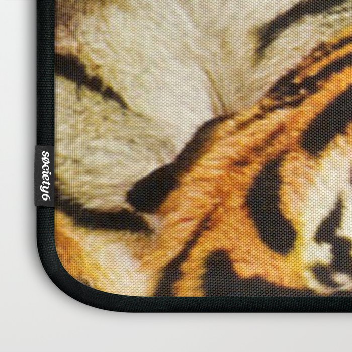 The Making of a Tiger Laptop Sleeve Gallery Image 3