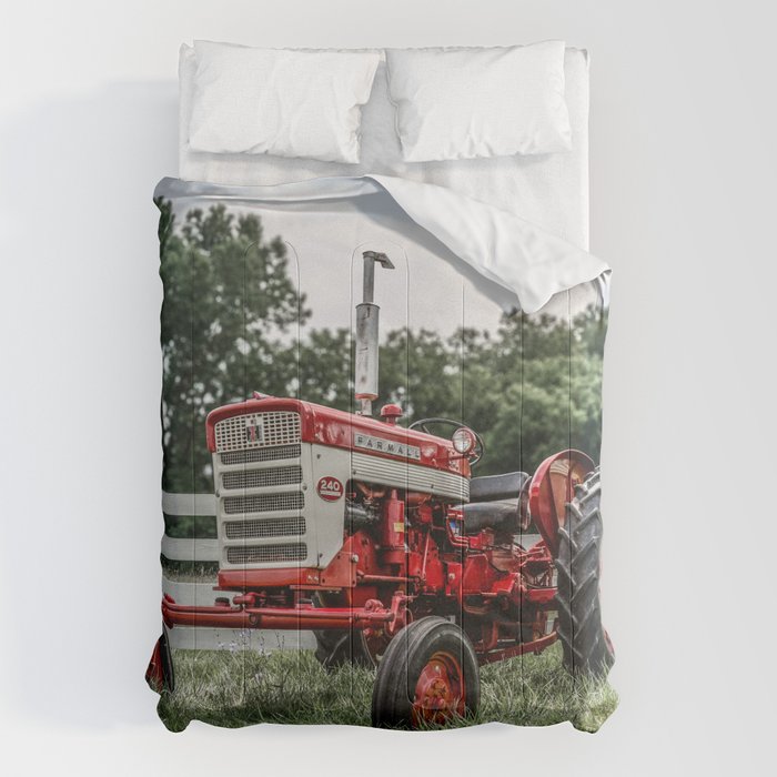 International Harvester Farmall 240 Red Tractor McCormick Deering Comforter Gallery Image 1
