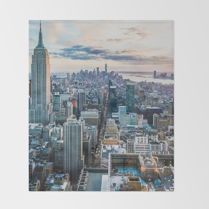 New York City (Color) Throw Blanket Gallery Image 2